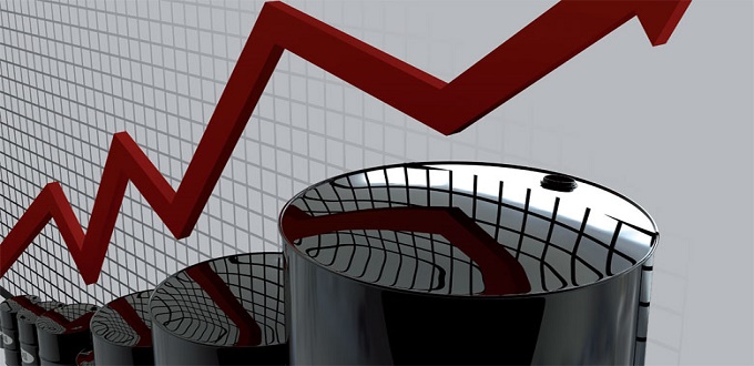 Pétrole : La chute du dollar entraine la hausse du pétrole